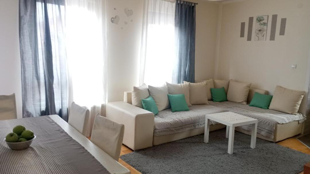Apartman Gana Altina Lux Belgrade Exterior photo